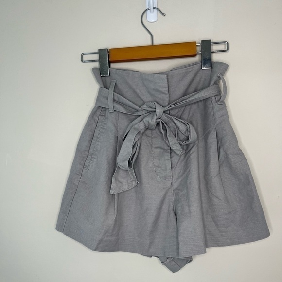 ARITZIA Wilfred Paper Bag Tie High Waisted Shorts - Picture 2 of 9